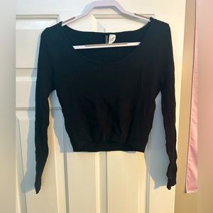 ribbed long sleeve crop top